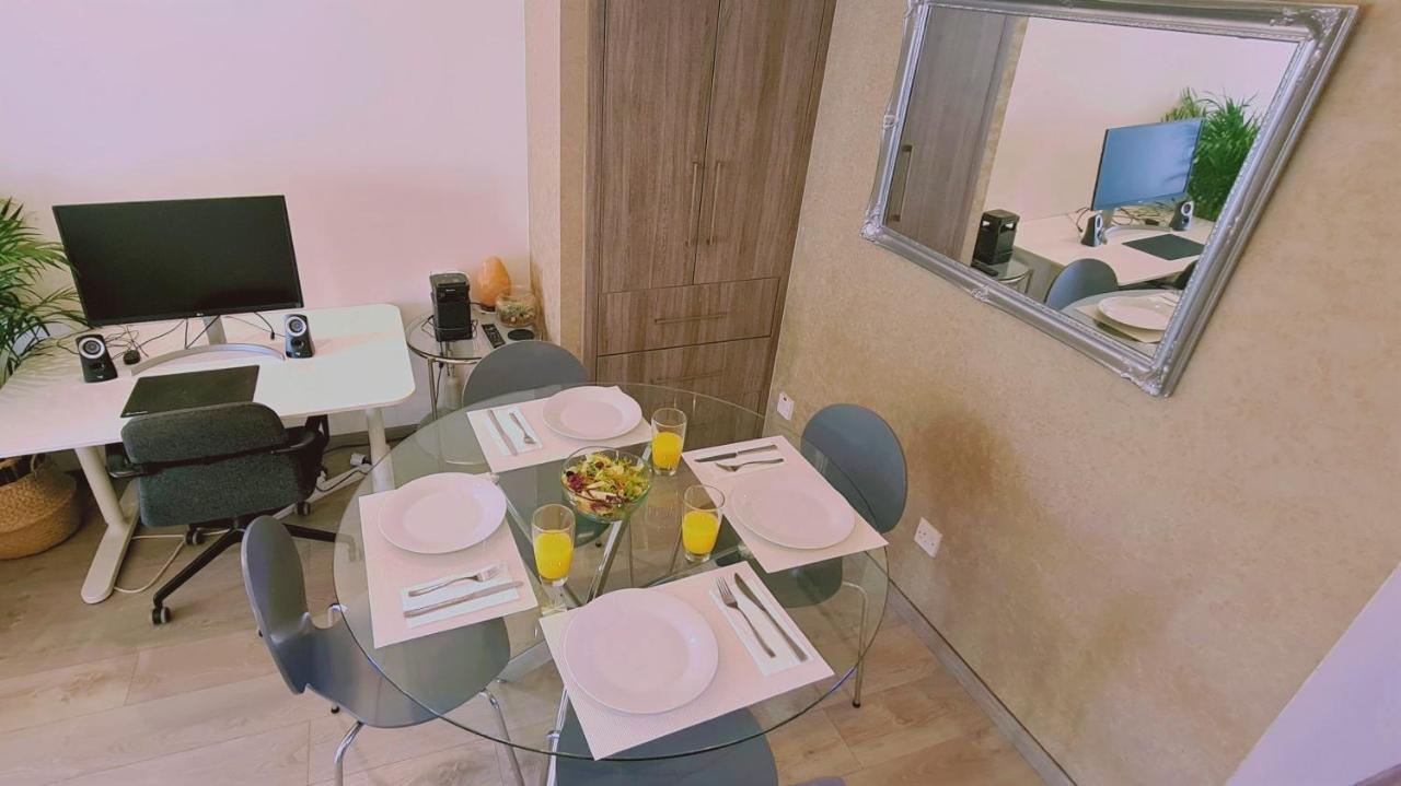 Stay Downtown Retreat Limassol Exterior foto
